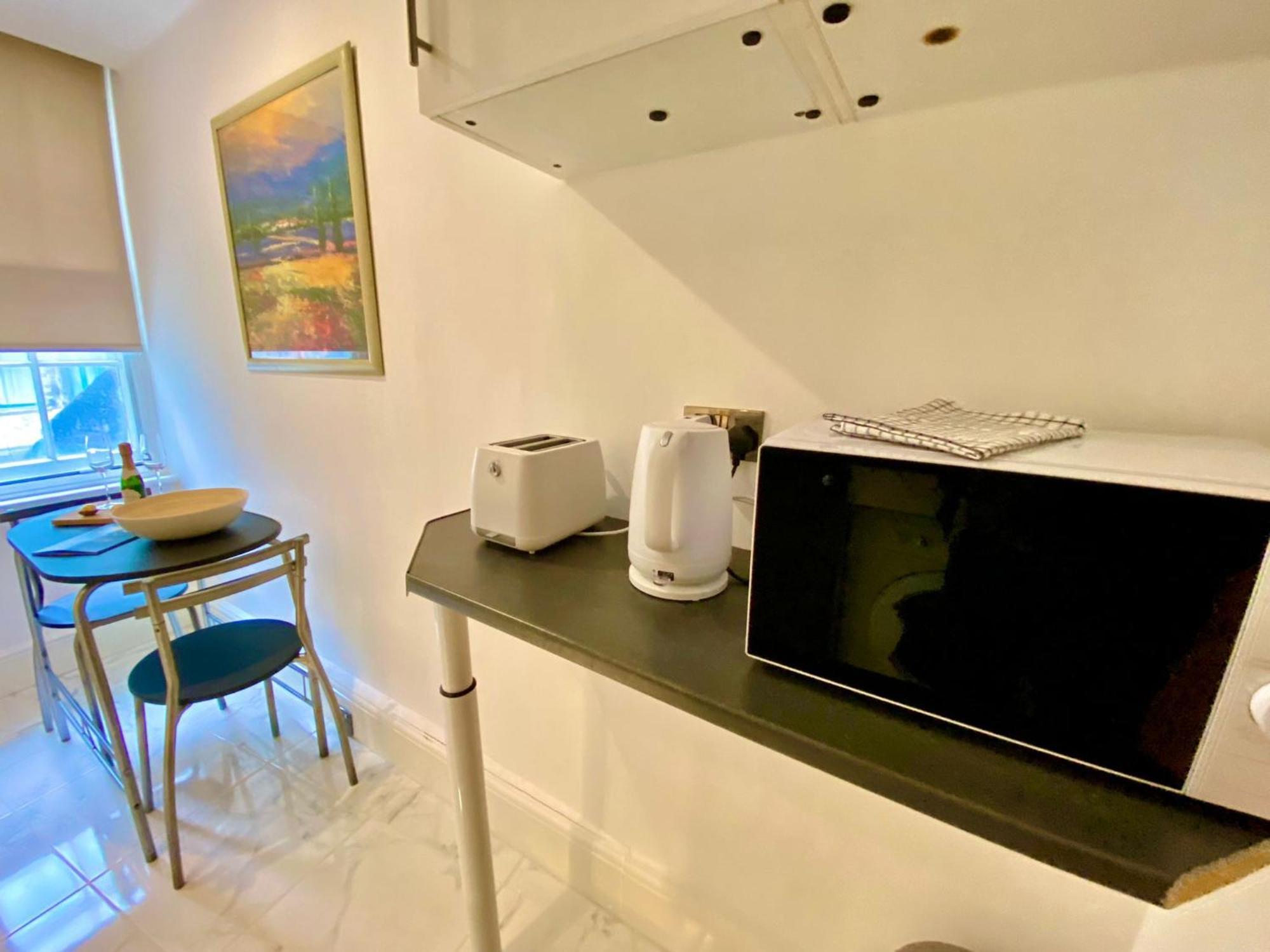 1 Bed Apt- Sleeps 3 & Pet Friendly * Londres