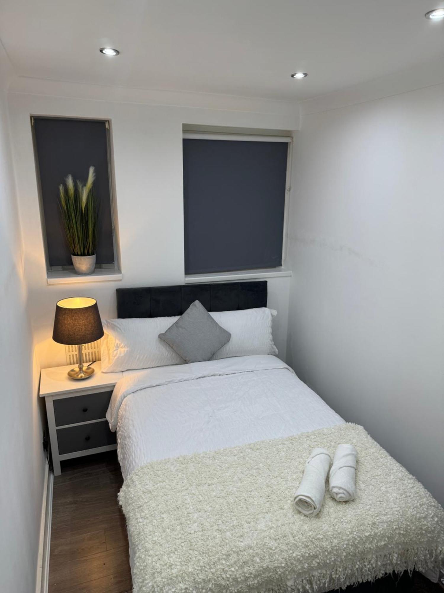 Manor Court 1 * London