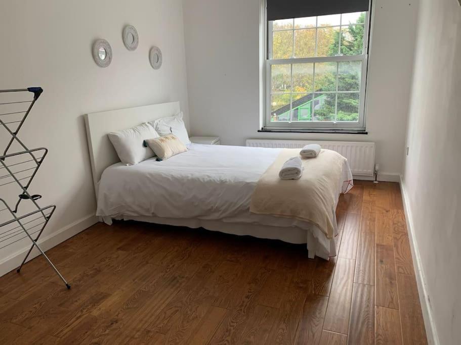 4 Bedroom Zone 1 London
