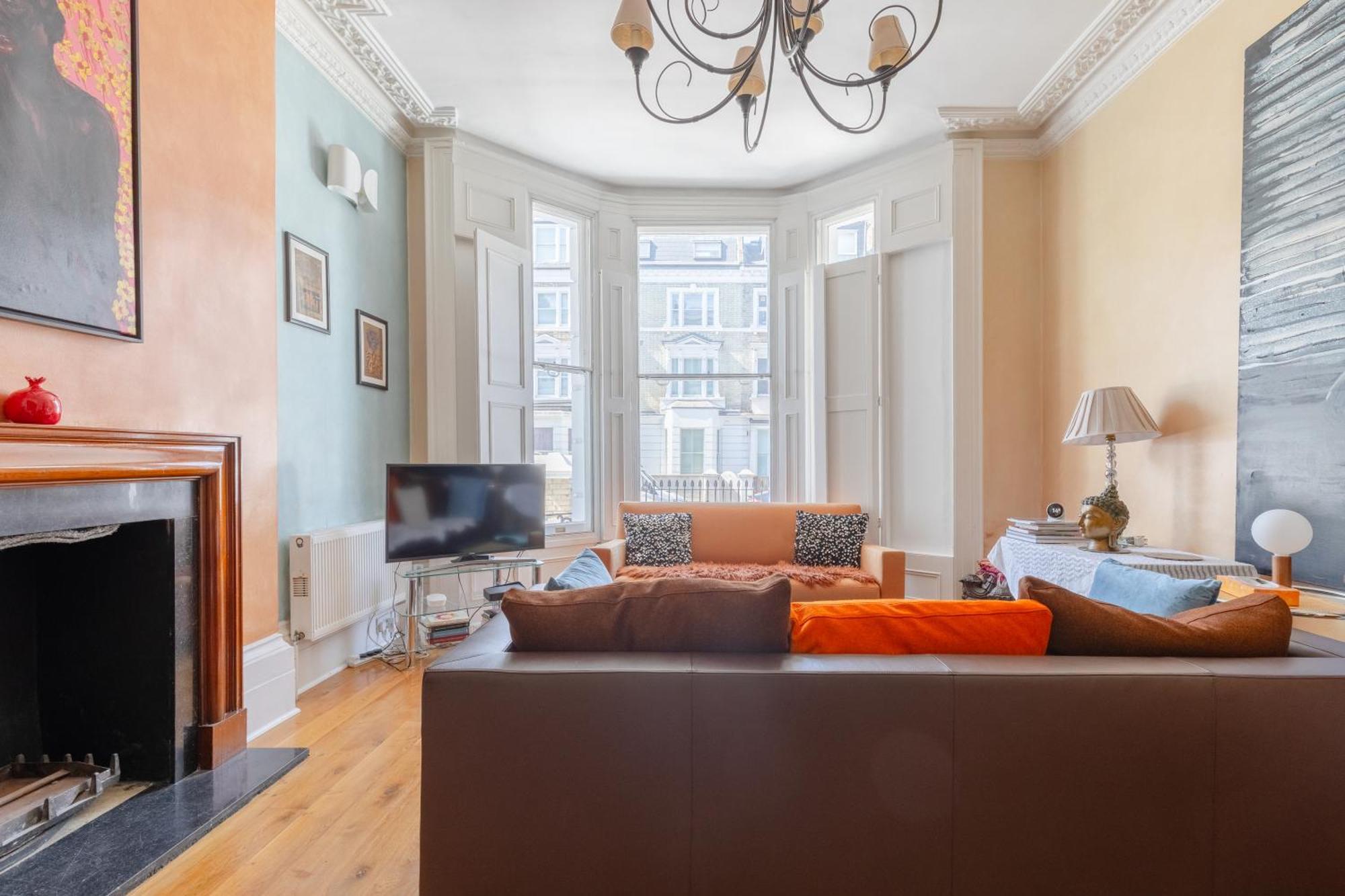 Apartment Inviting 1bd Hideaway Kensington Olympia! *