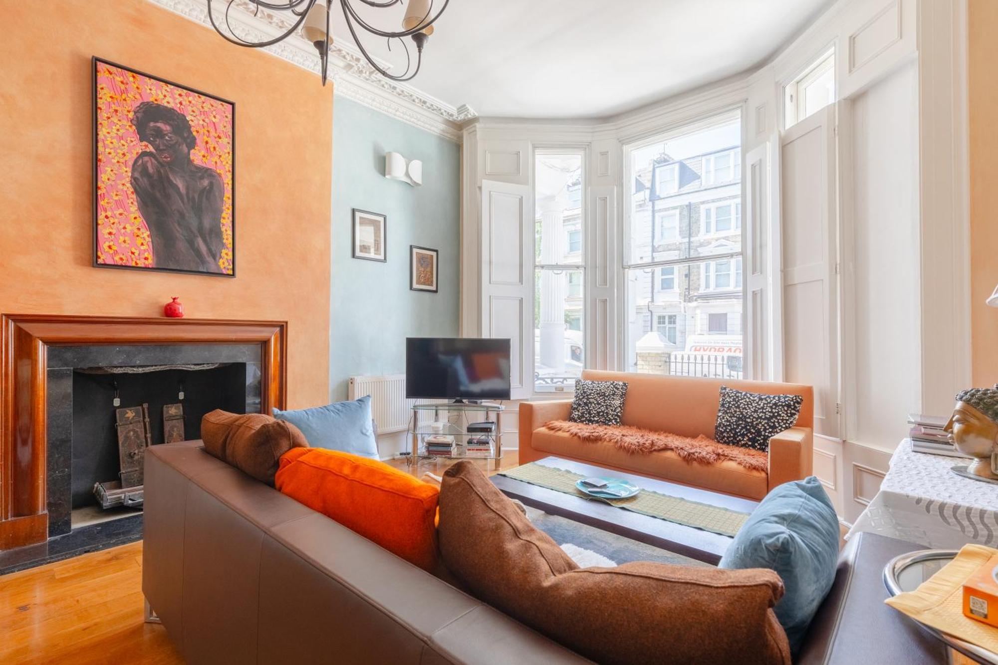 Inviting 1bd Hideaway Kensington Olympia! * London