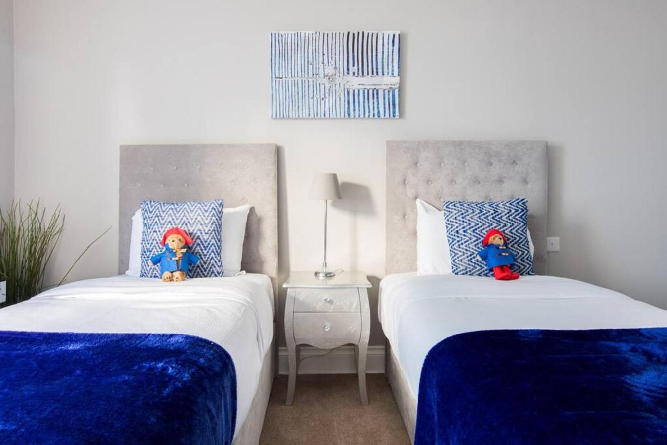 Spacious Family Paddington Flat * London