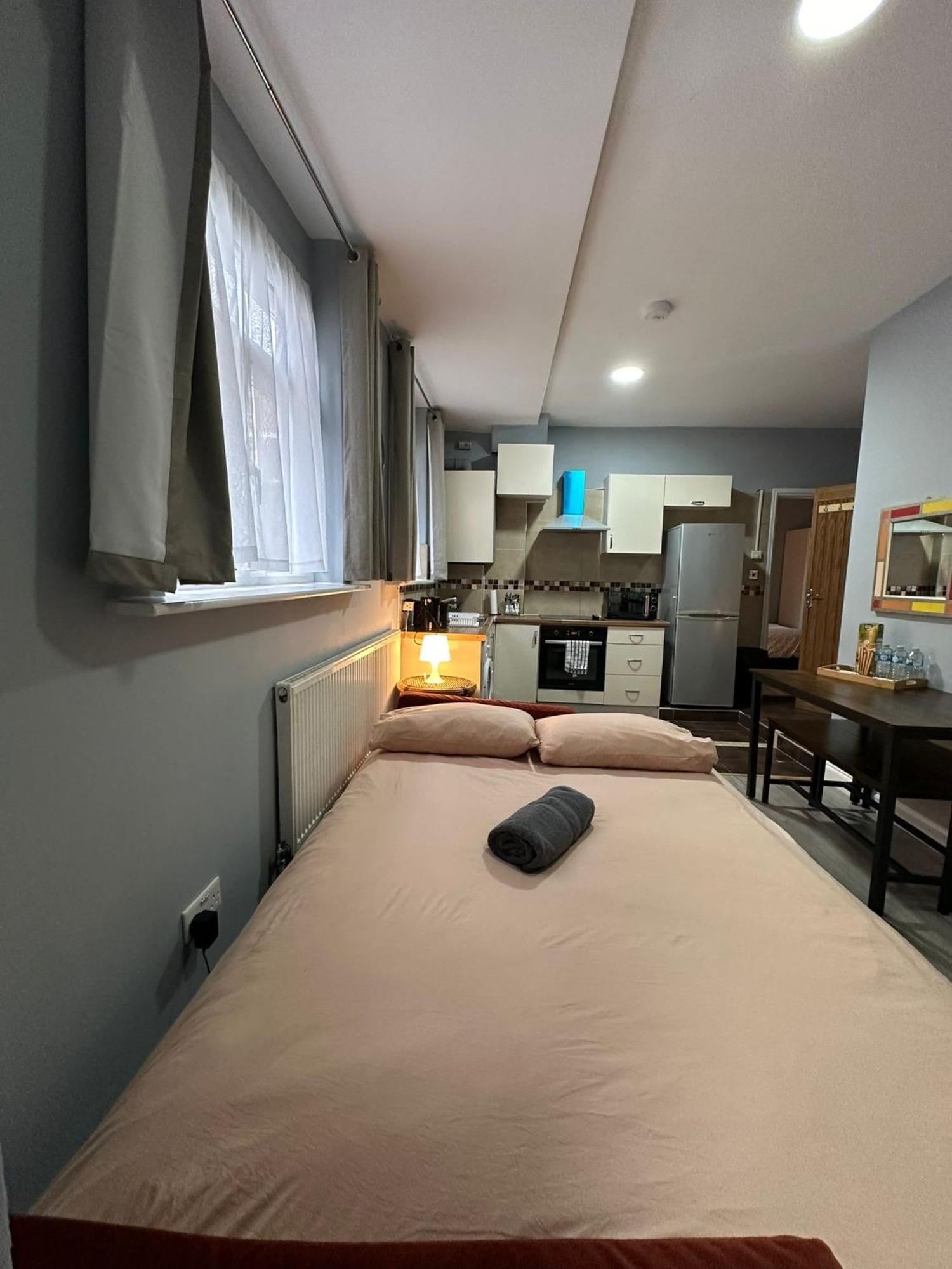 - Ground Floor 2 Bedrooms Apartment *