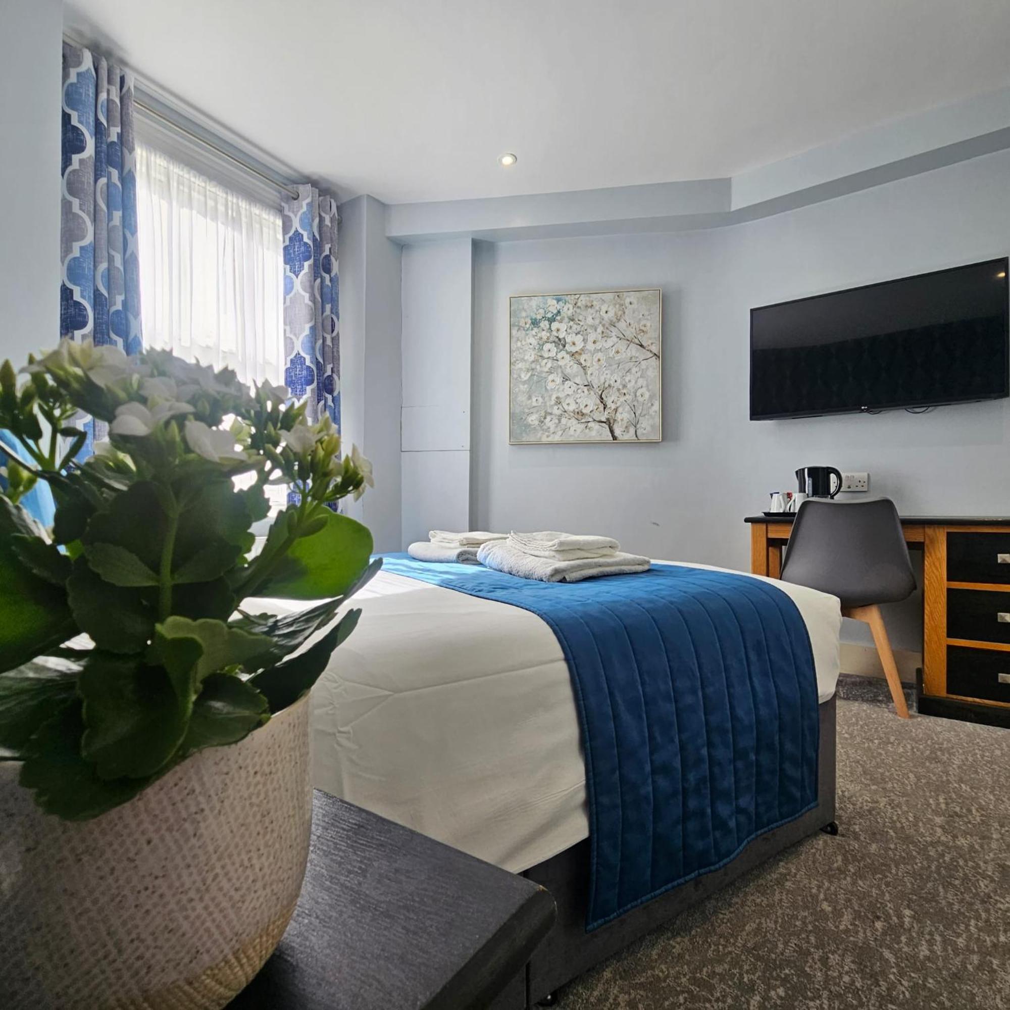 George Hotel London