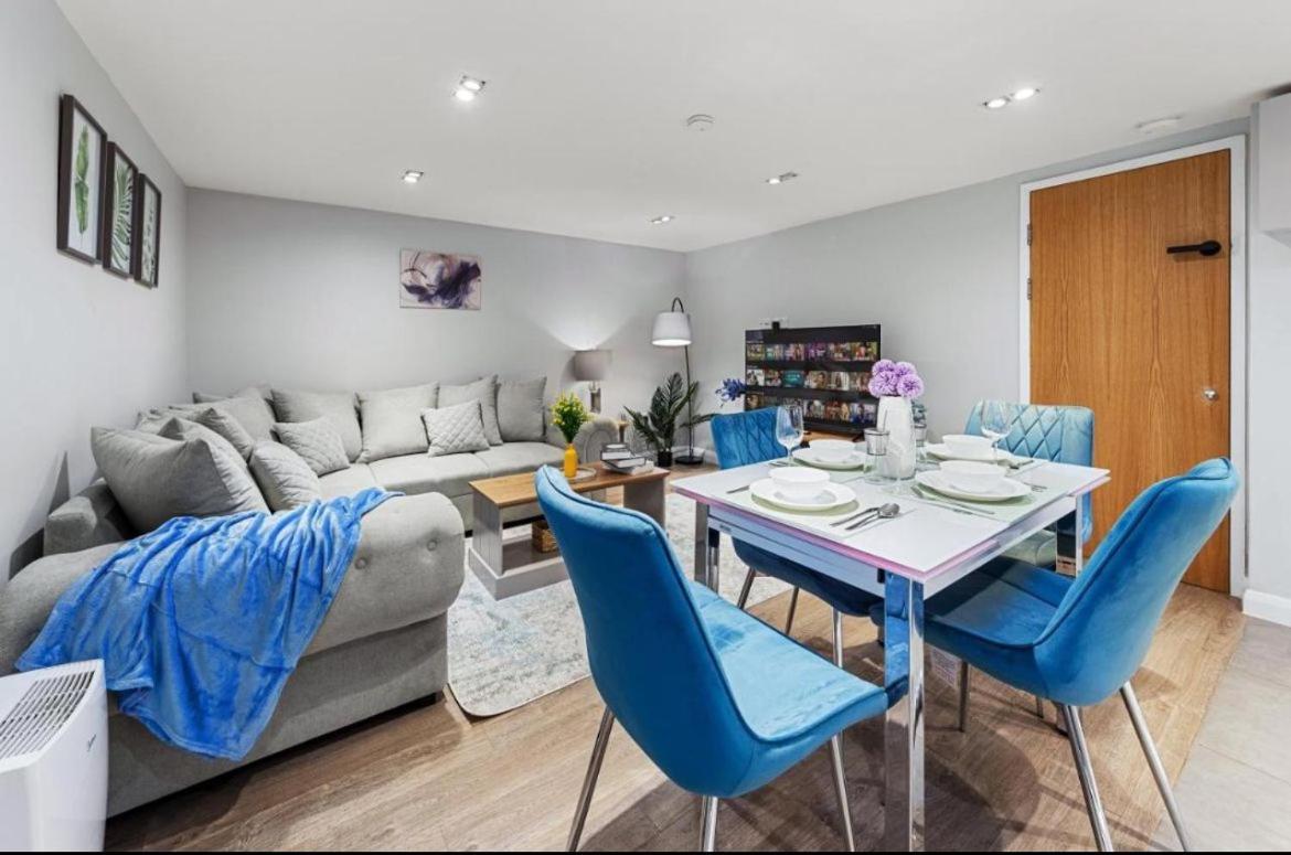 Battersea Superior - Getaway * London