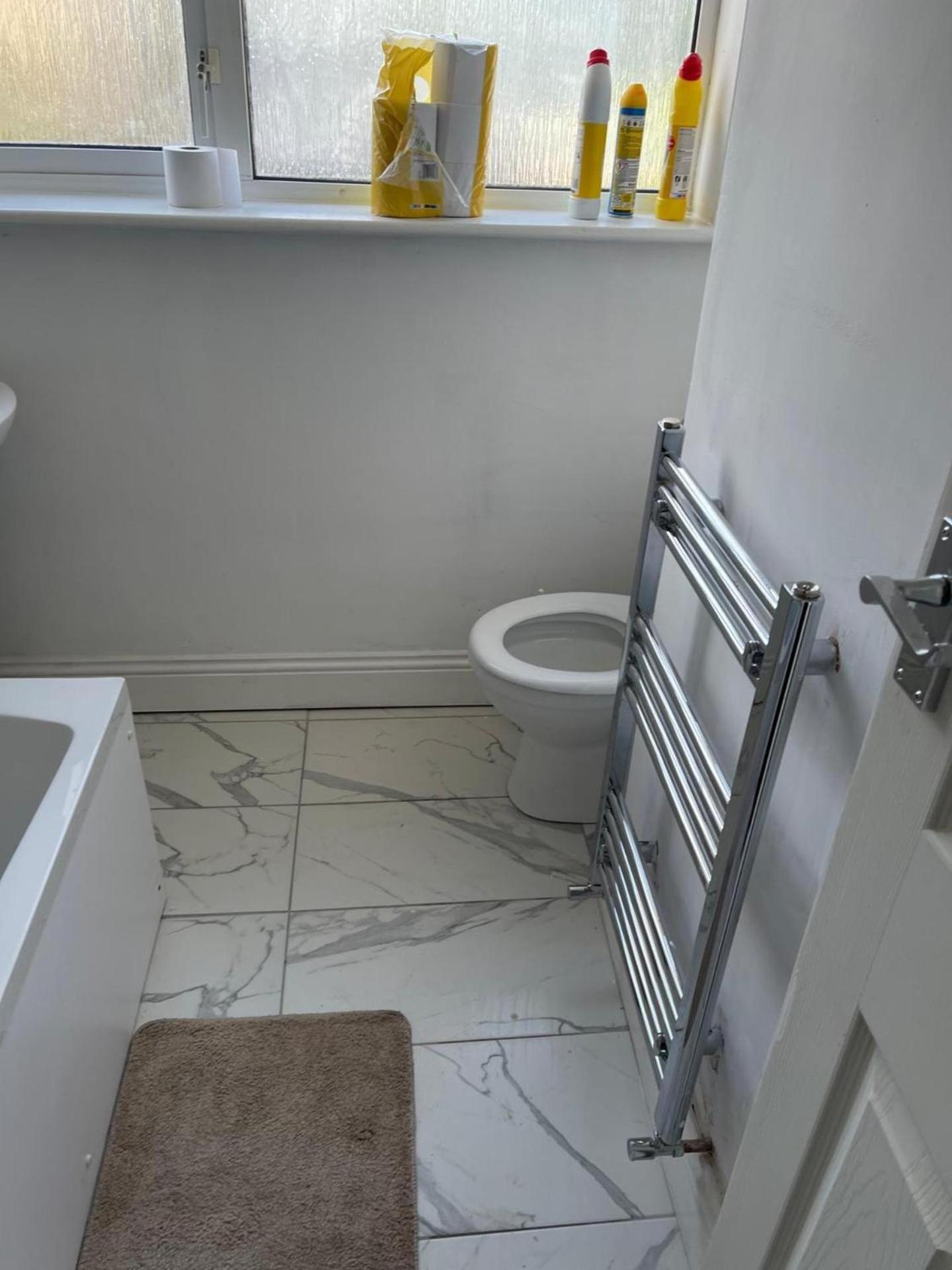 Holiday home 4 Beds Sleeps 15 Near Lcy Airport & Excel London *