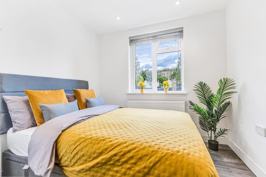 Apartment Luxaway 2br Kensington With Ac - Sleeps Up To 11 *