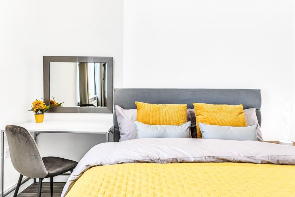 Apartment Luxaway 2br Kensington With Ac - Sleeps Up To 11 *