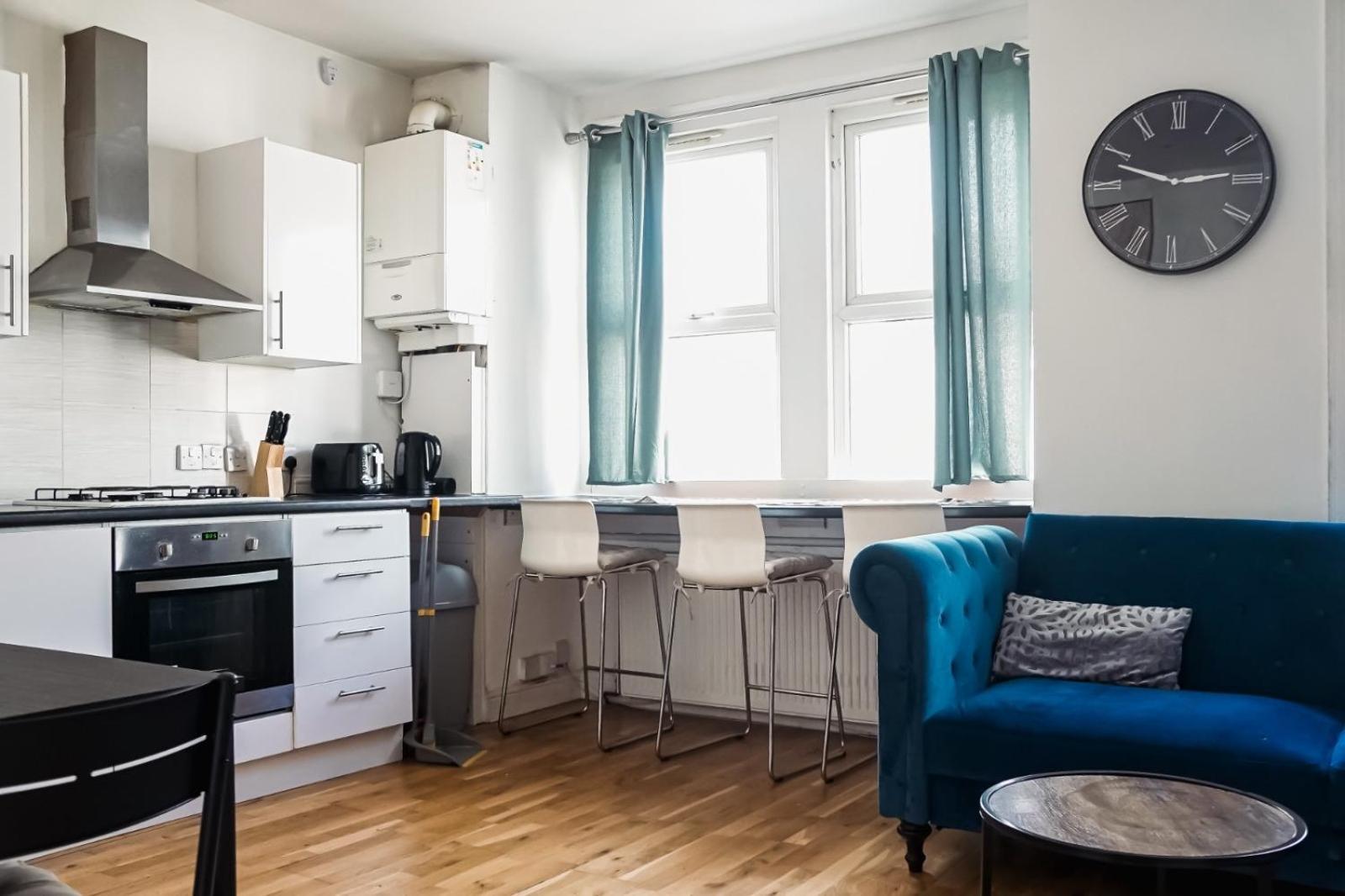 Modern Cosy 2 Bedroom House In Tooting