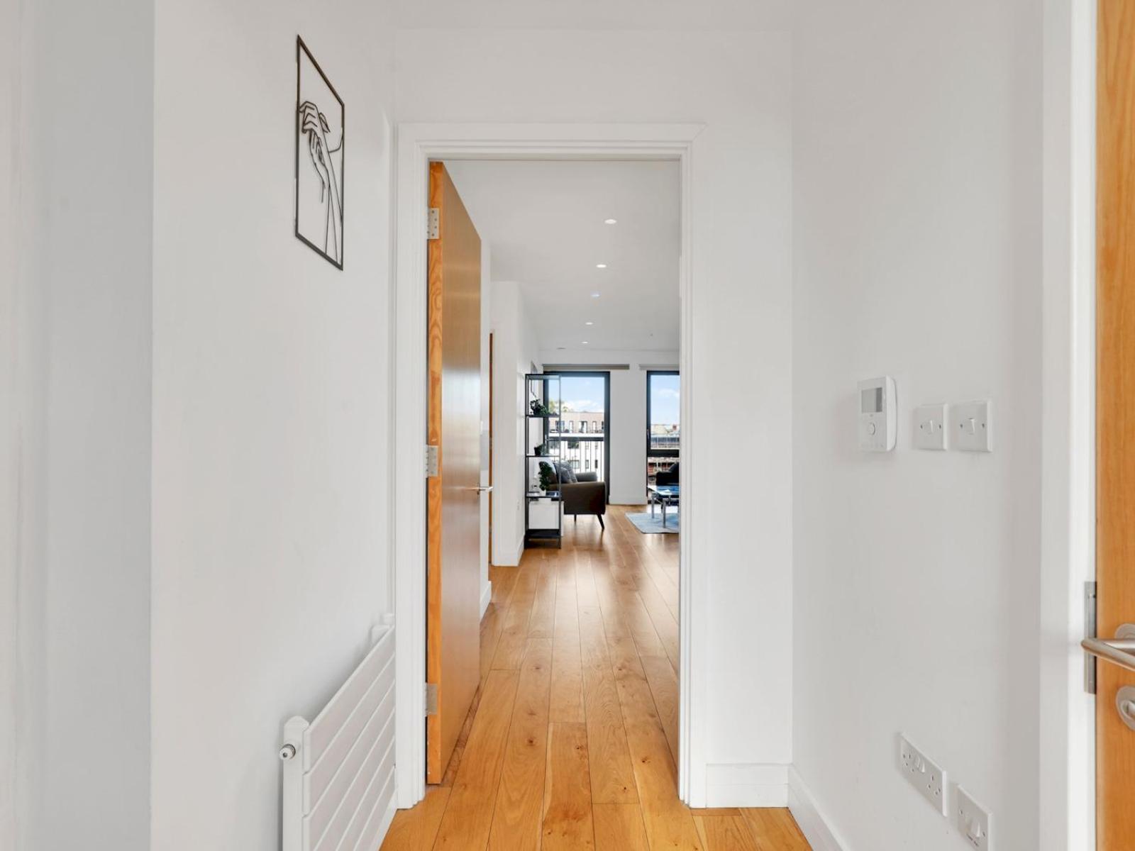 Pass The Keys Spacious 2-bedroom * London