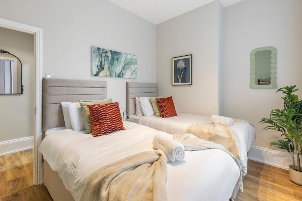 Apartment Classy Gf Gem Next Seven Sisters London