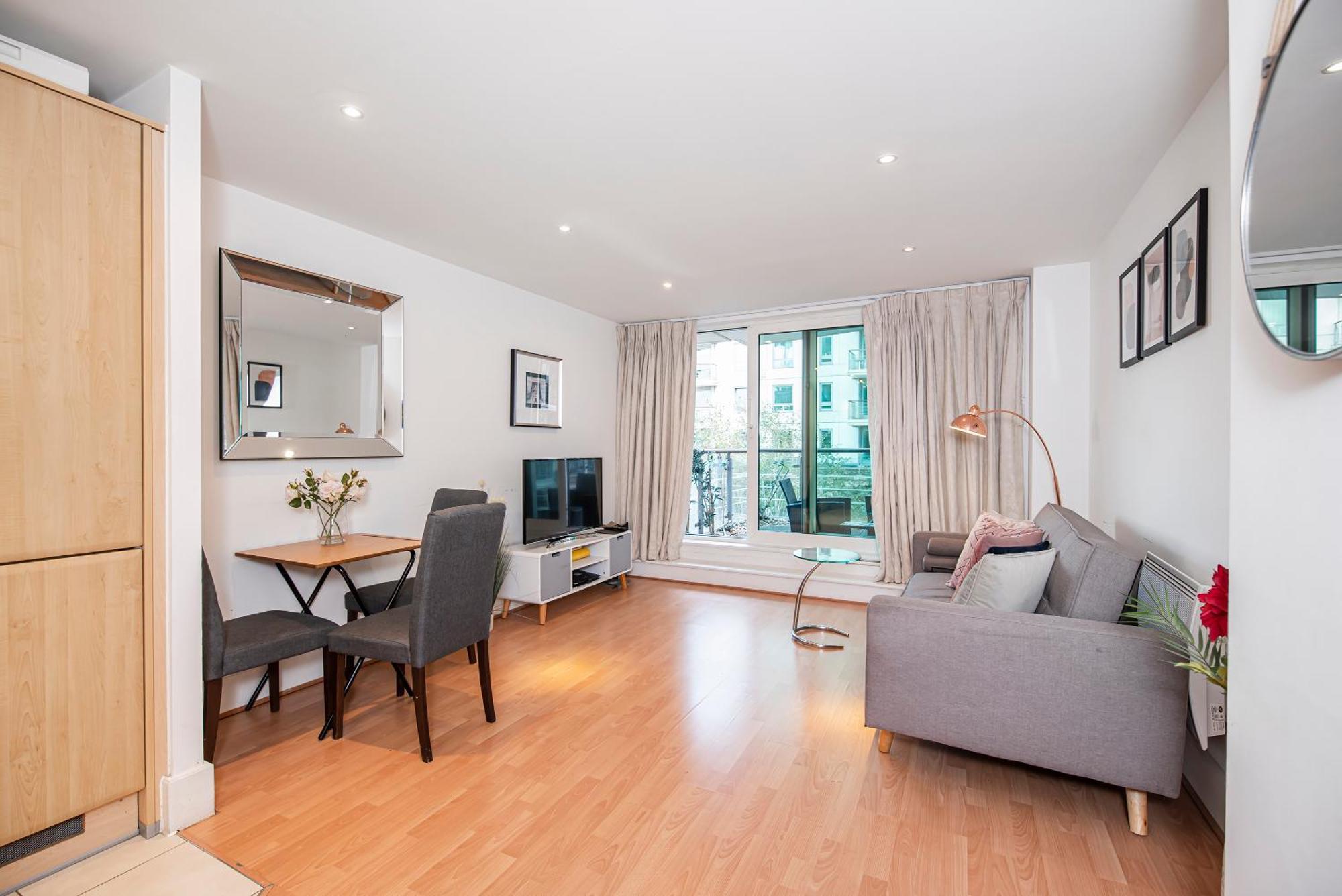Appartement 2 Bed With Large Terrace Londen