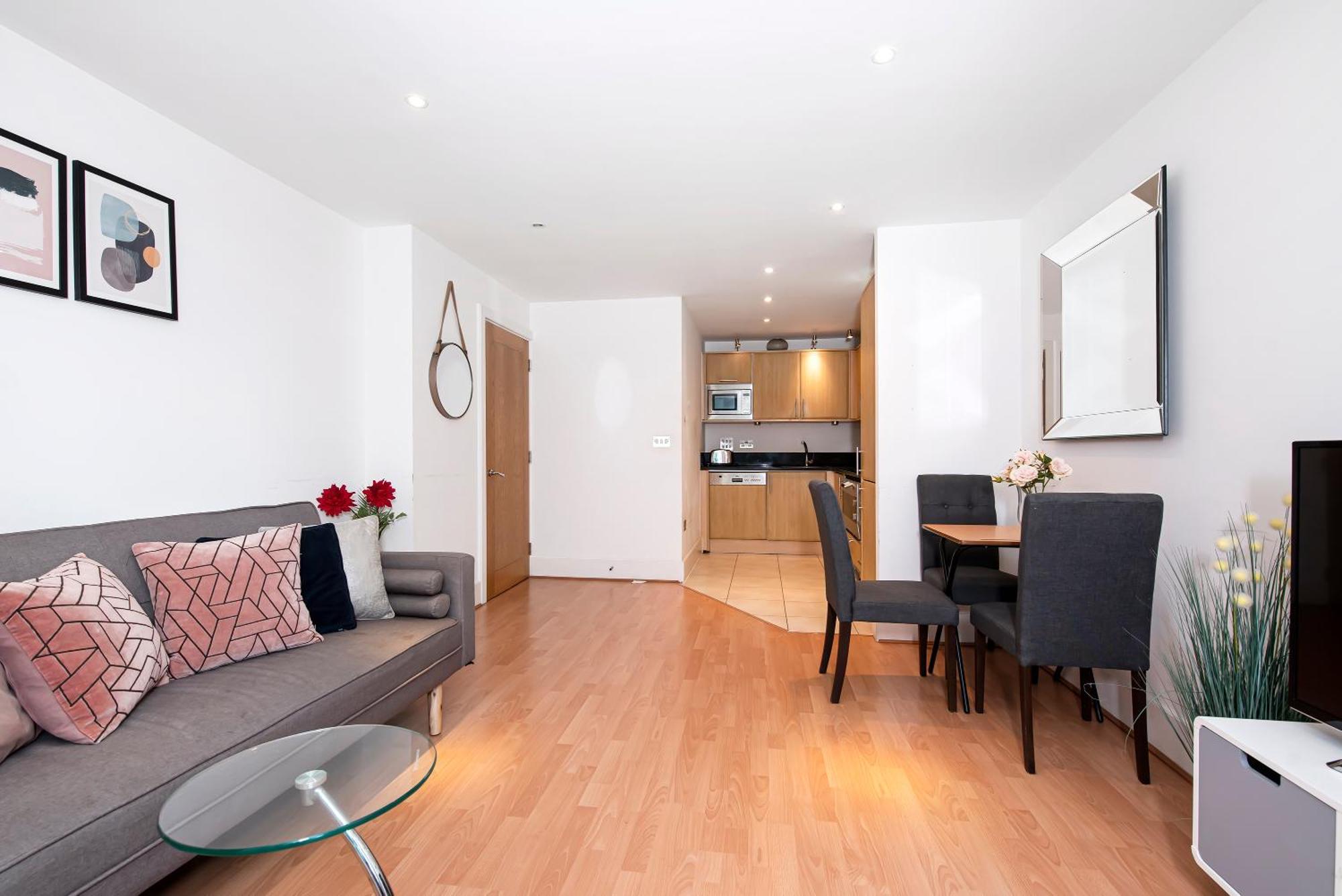 Appartement 2 Bed With Large Terrace Londen