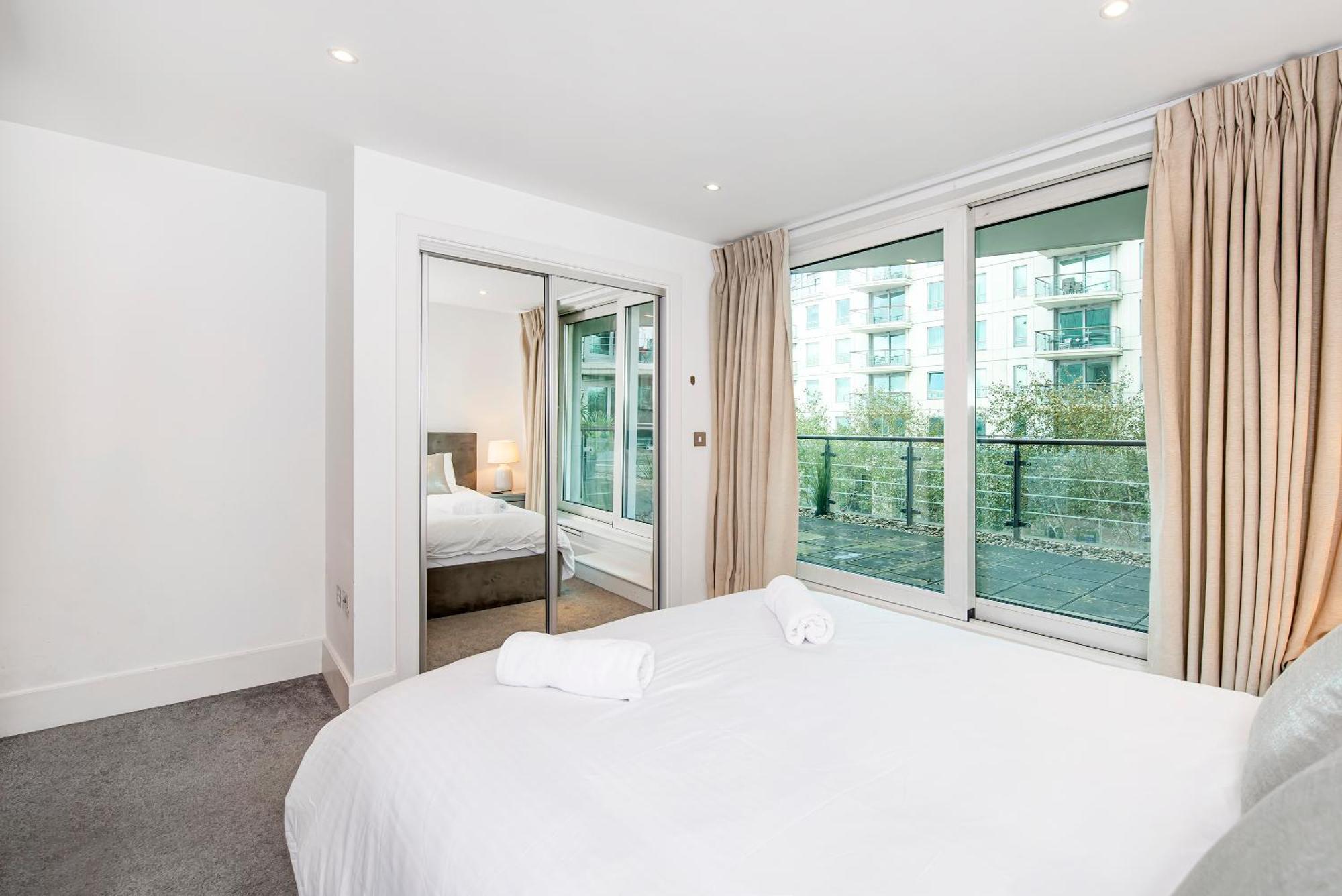 2 Bed With Large Terrace * Londen