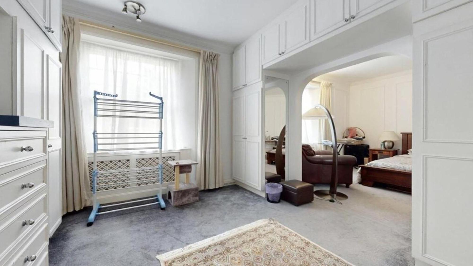 Bright & Spacious 4-bed Flat In Appartement *