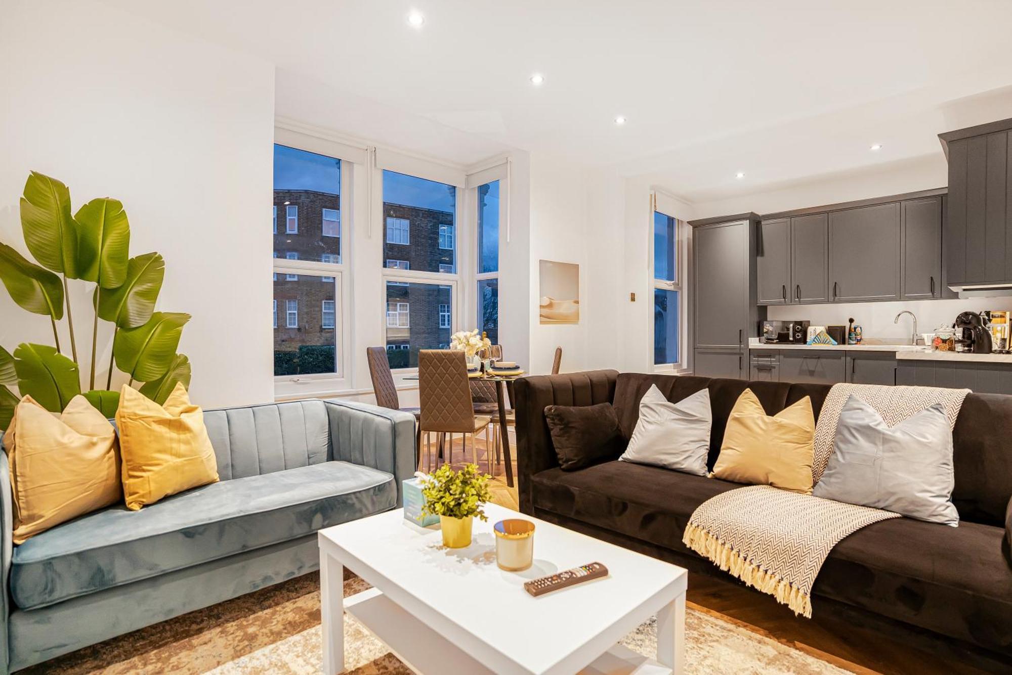 Modern With Free Wifi London