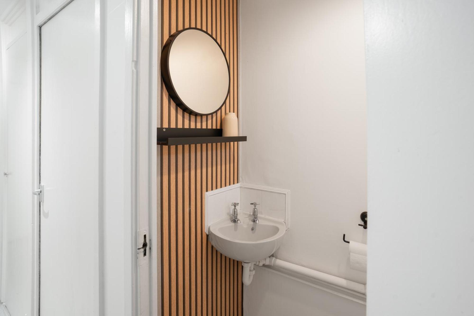 Holiday home Luxury 3 Bedroom House In Woodgreen London