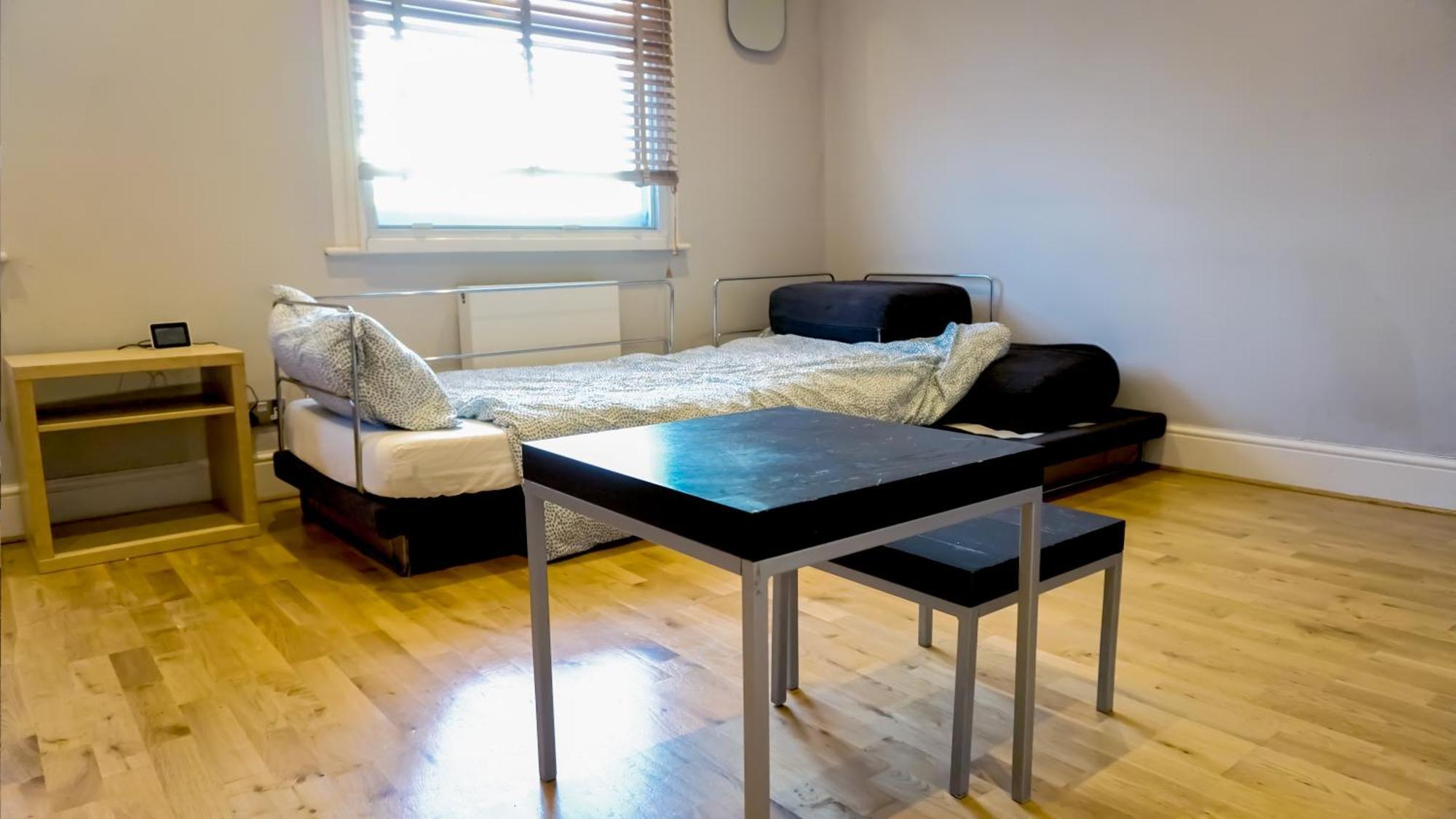 - Fulham Hideaway * London