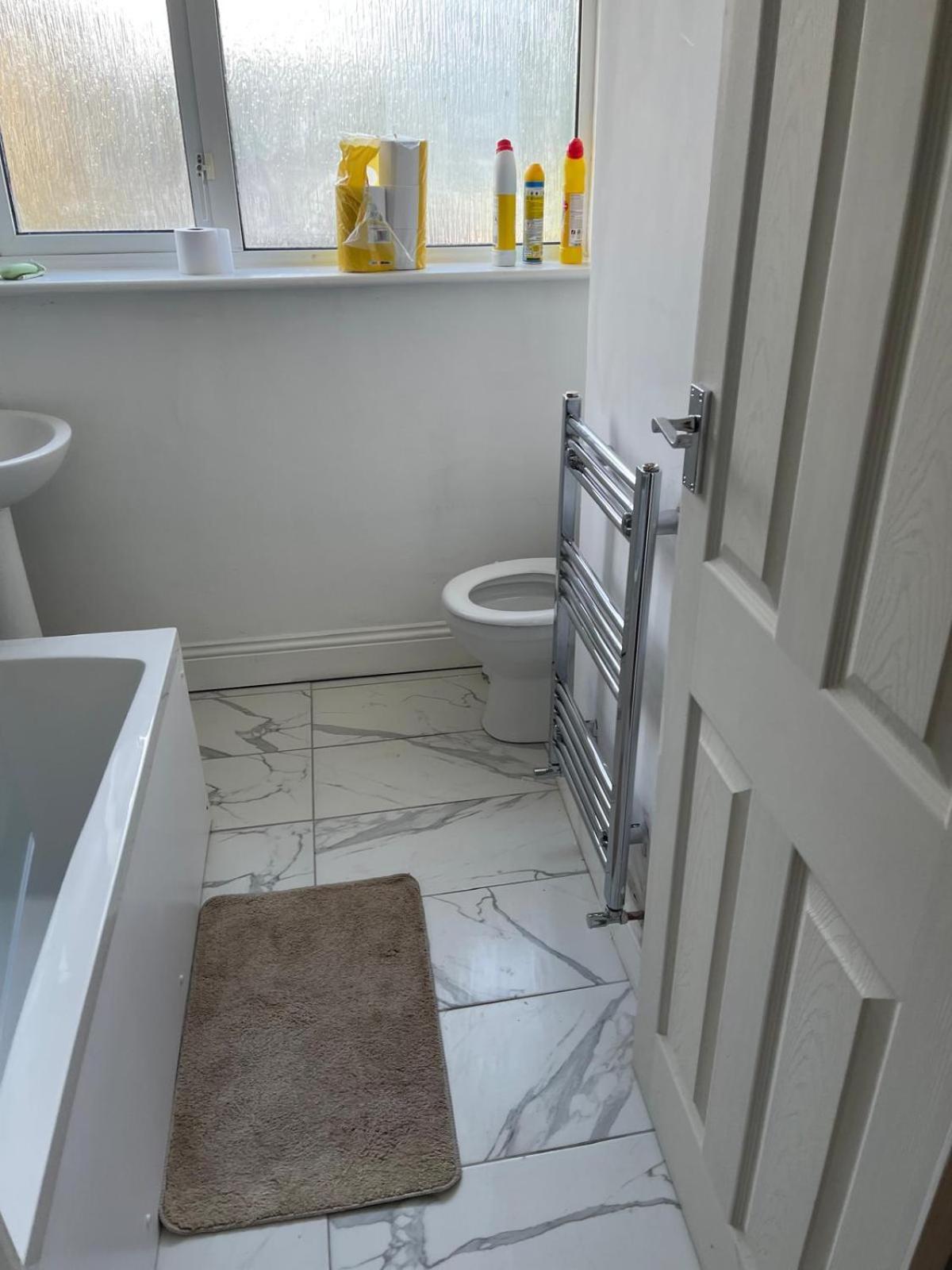 Airport, Excel & 02 Arena Proximity House Homestay London
