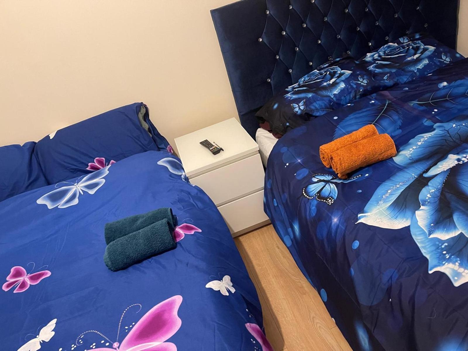 Airport, Excel & 02 Arena Proximity House Homestay