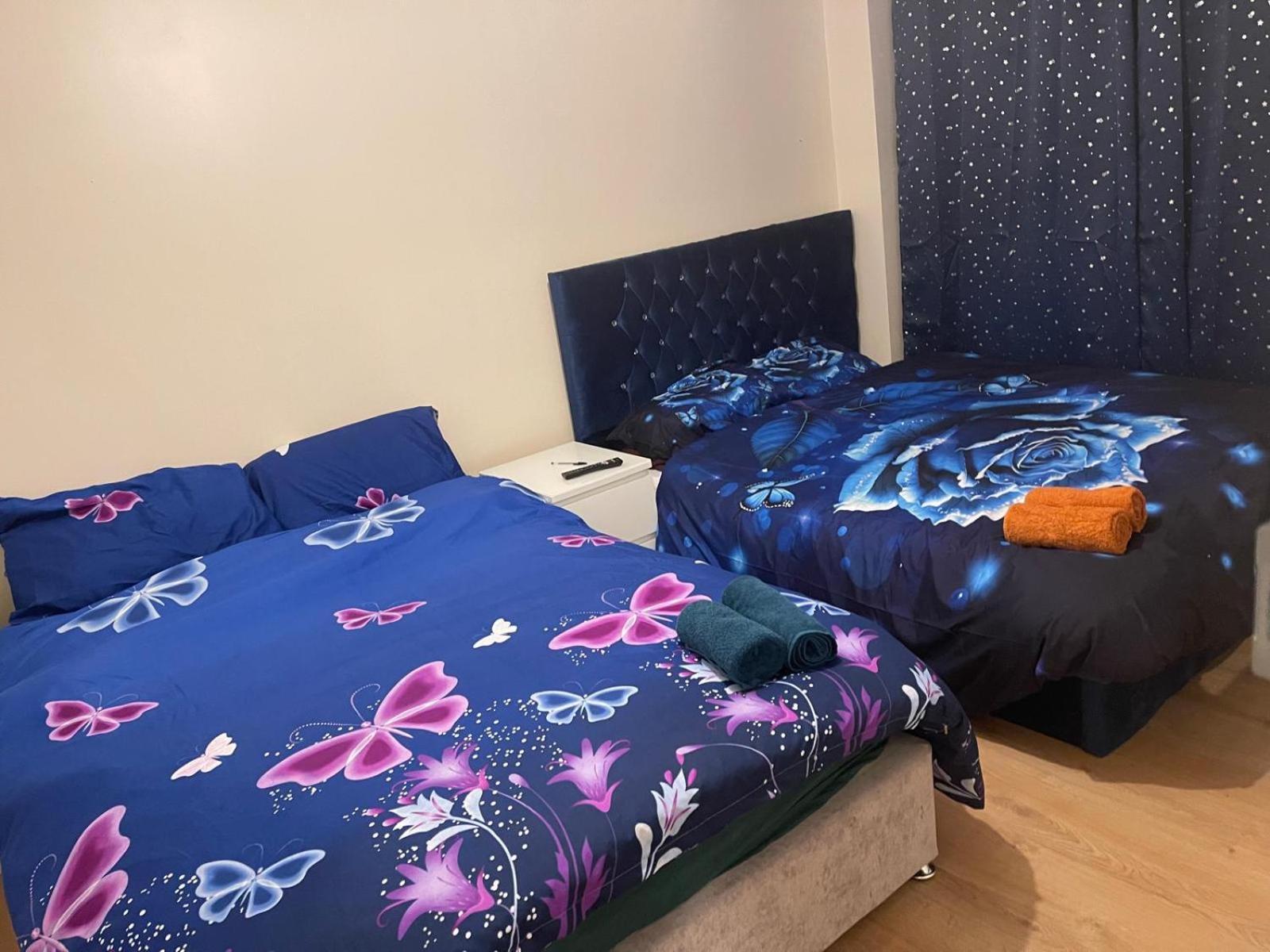 Homestay Airport, Excel & 02 Arena Proximity House
