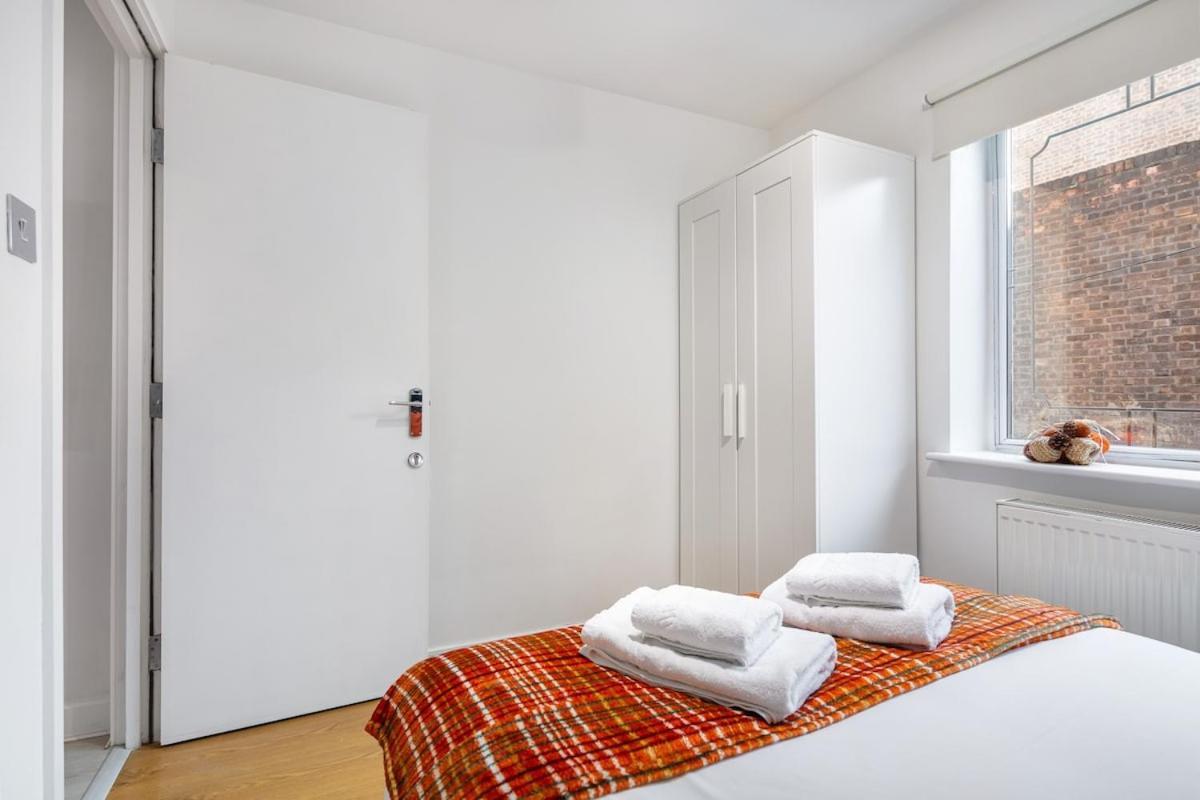 Modern Two Bed With Free Gated Parking Space Apartamento Londres