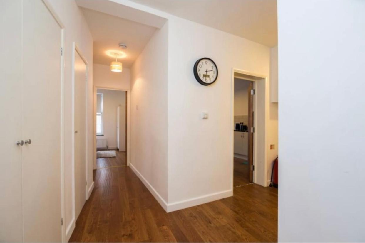 4 Bedroom Zone 1 *