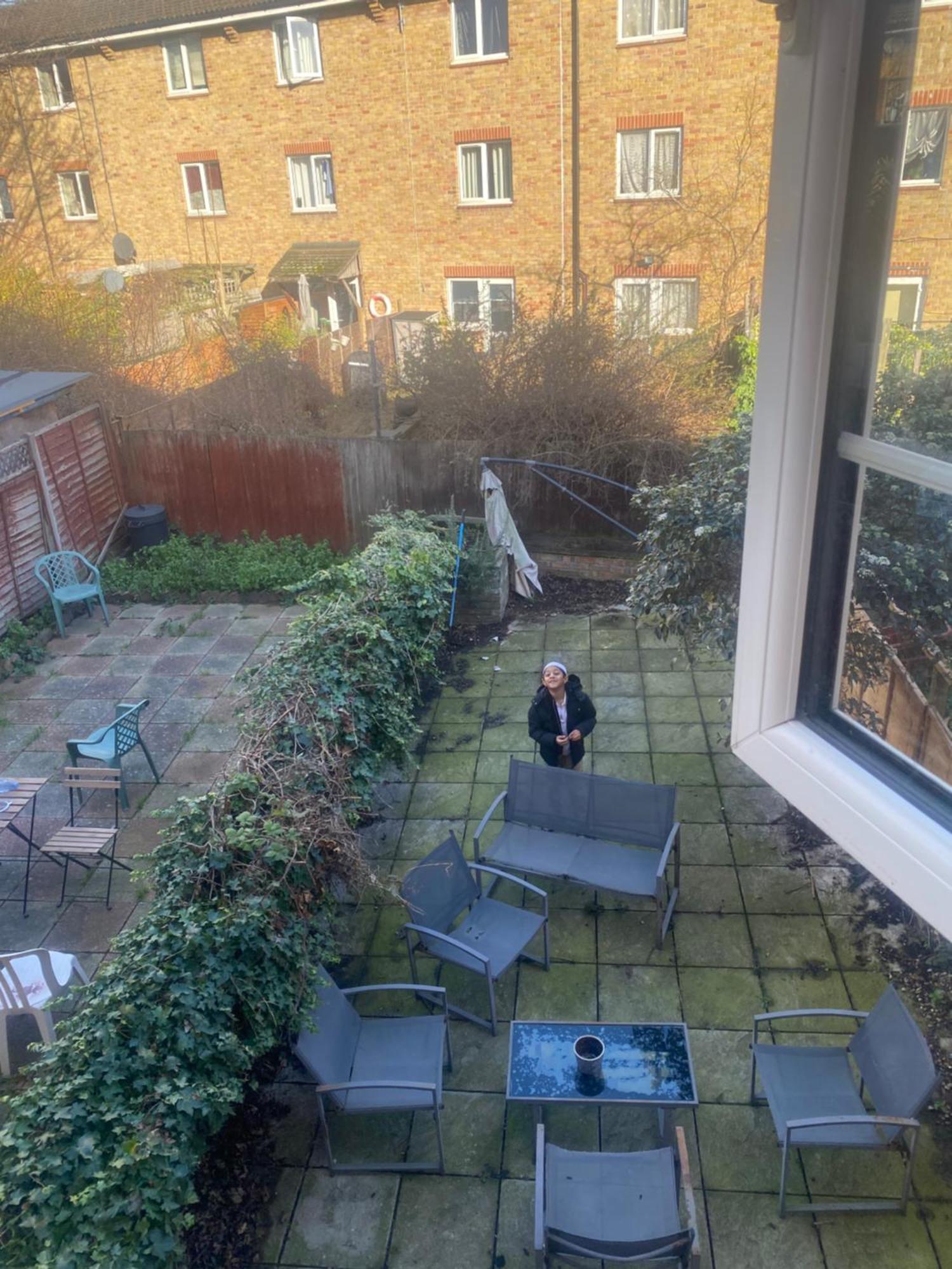 4 Bedroom Zone 1 *