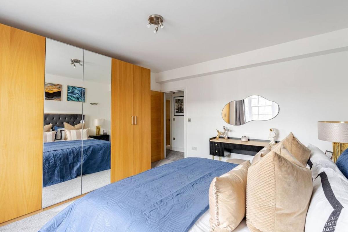 Apartment Exquisite 5 Bed Penthouse London