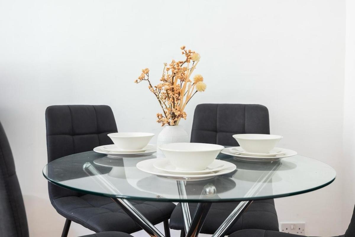 Spacious 1br Near Bridge Appartement *