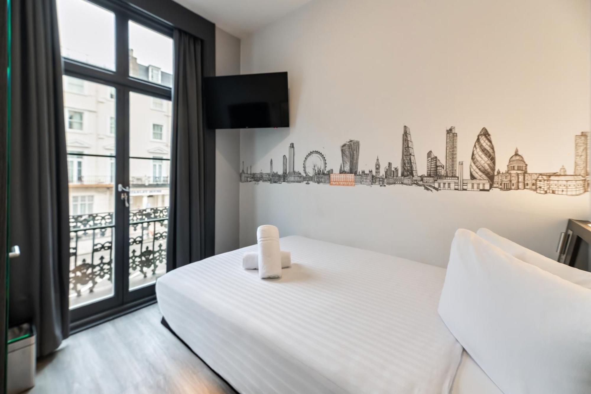 Easyhotel Victoria 2* London