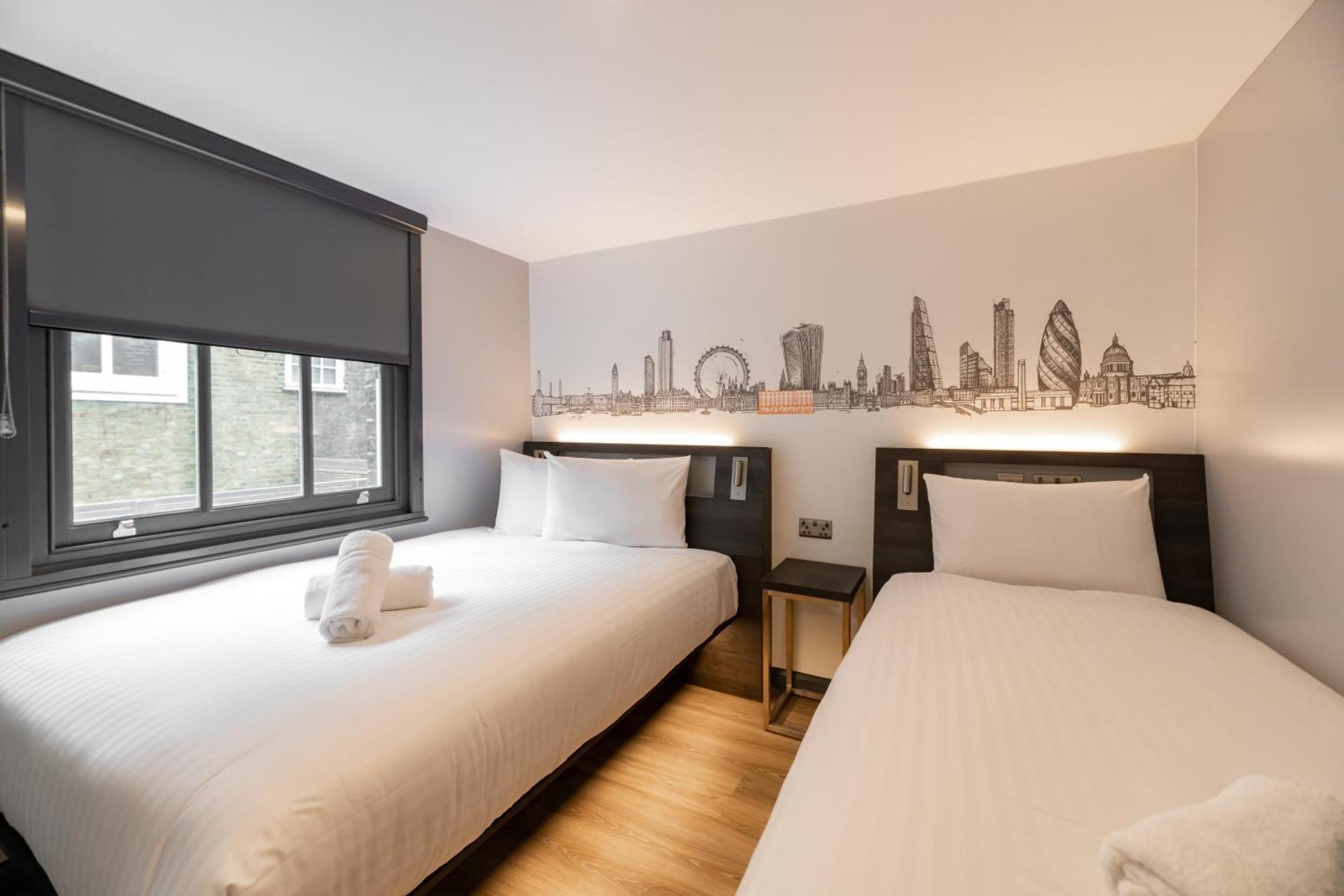 Hotel Easyhotel Victoria 2*
