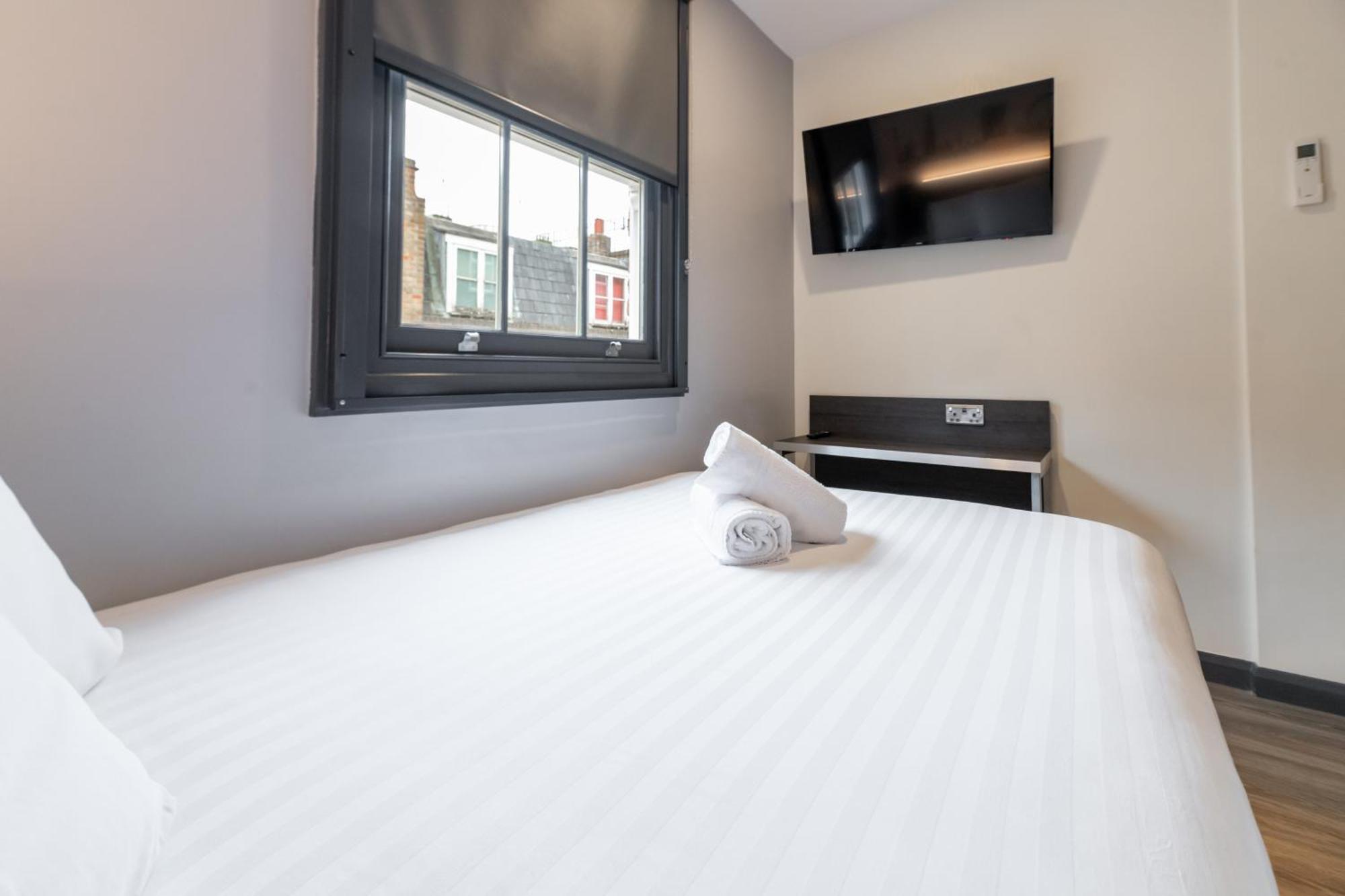 Easyhotel Victoria Hotel 2*