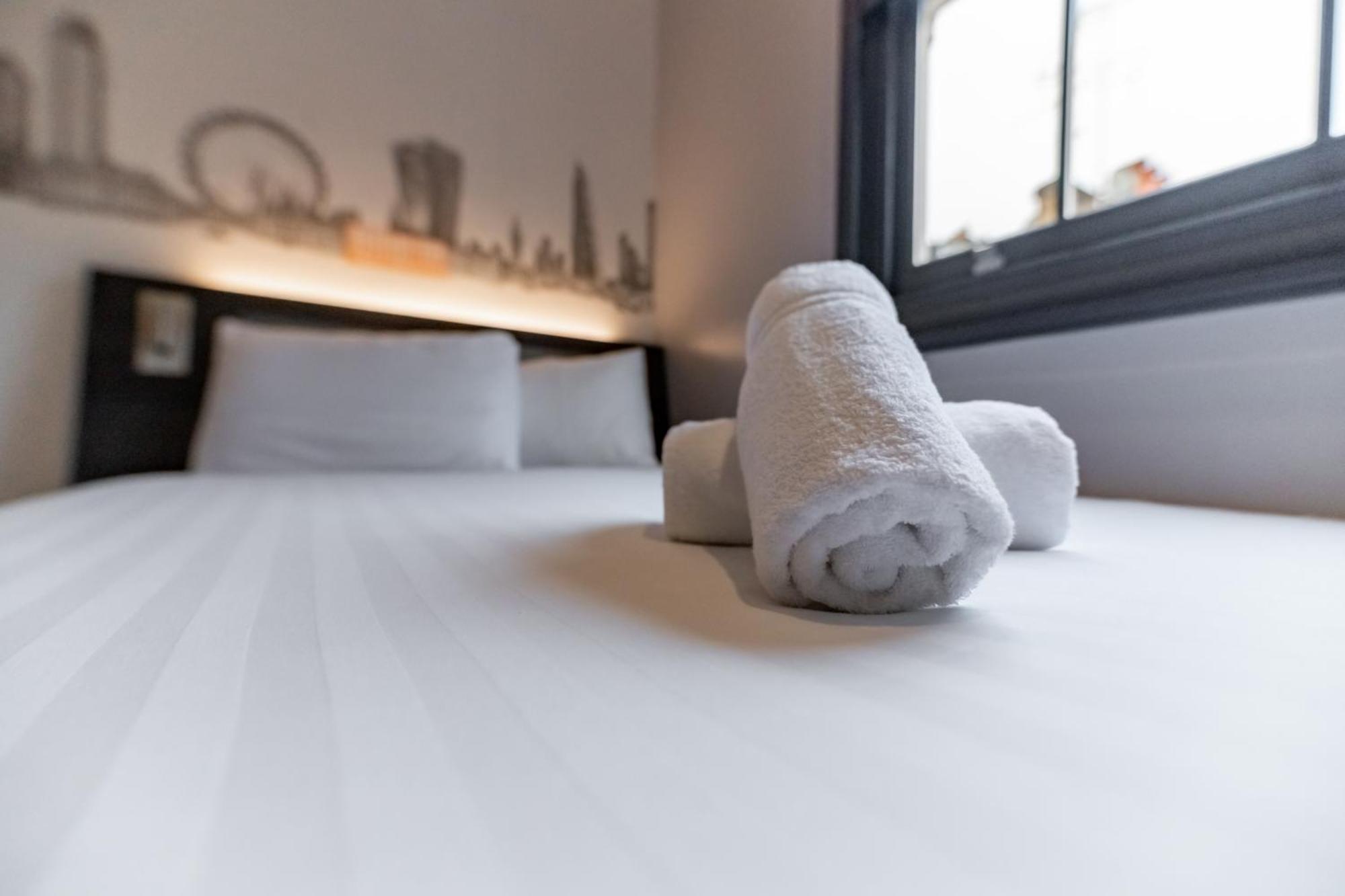 Hotel Easyhotel Victoria 2*