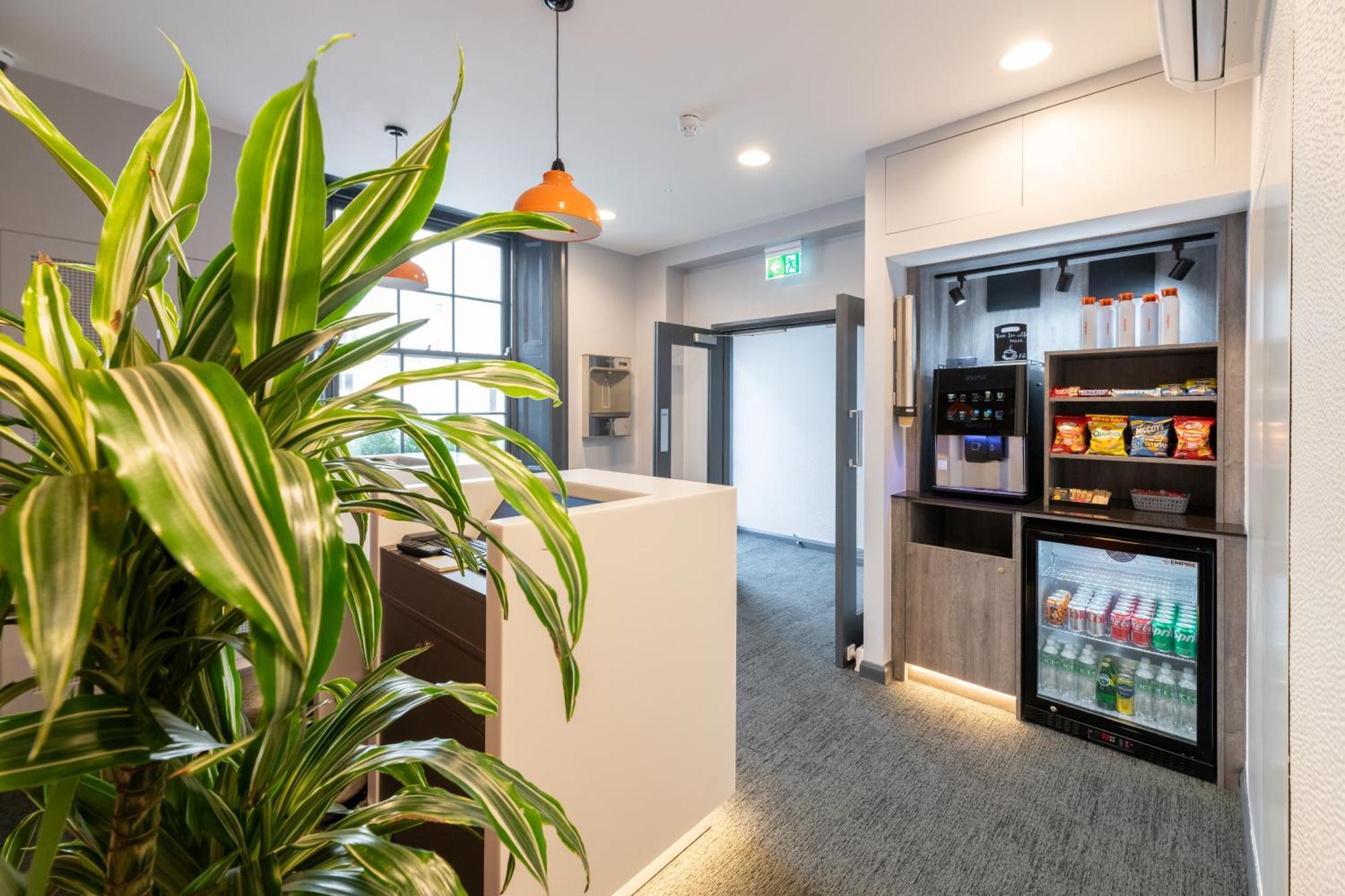 Easyhotel Victoria 2* London