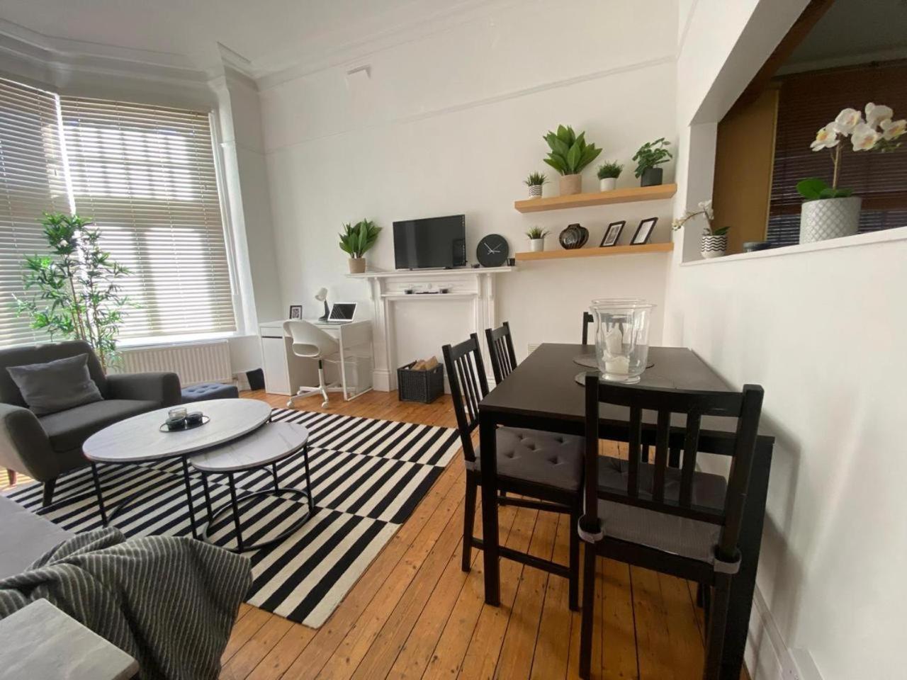 Beautiful One Bed Garden Flat In Muswell Hill * Londen