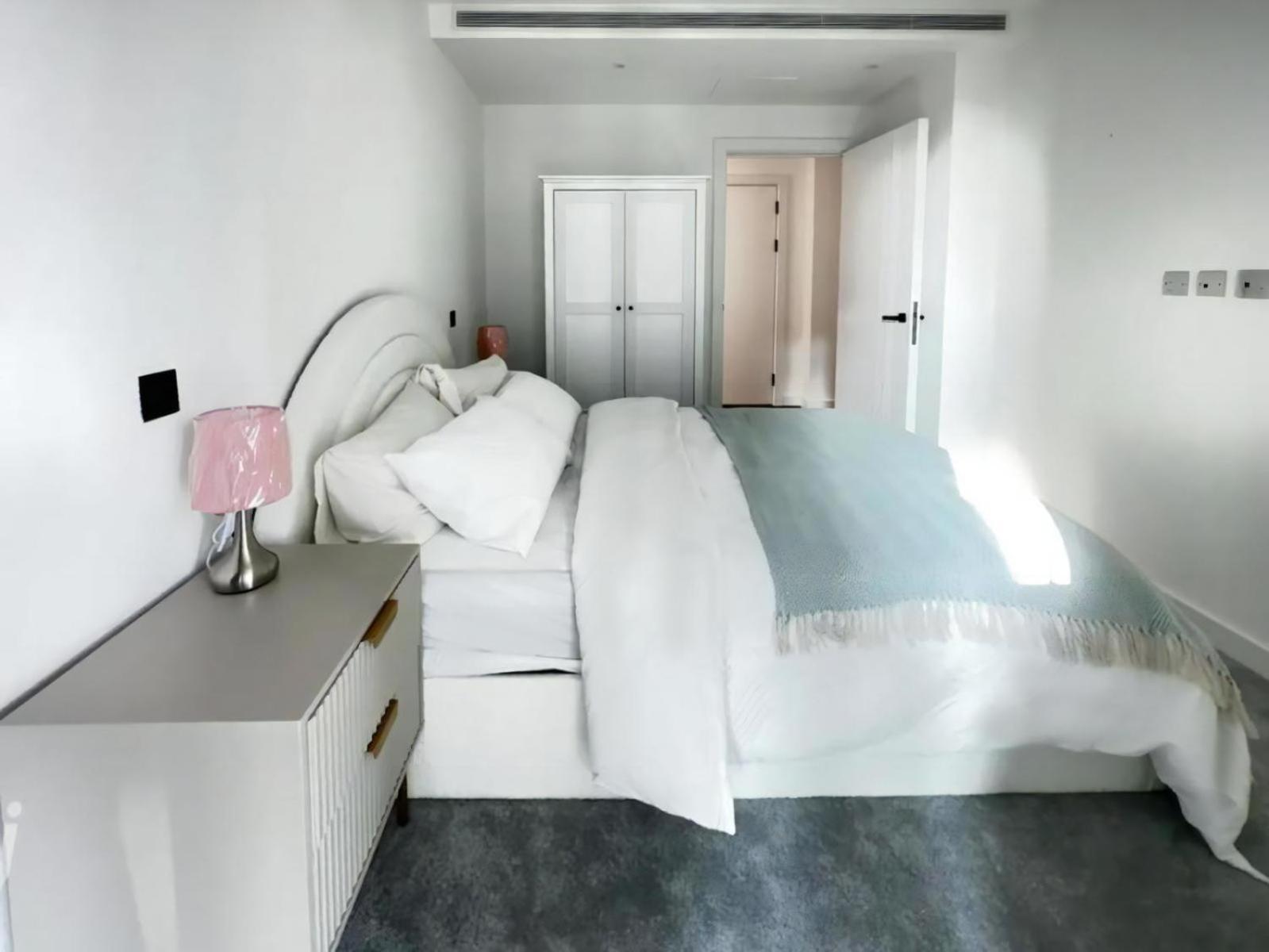 Luxury 2br View Next To Tower Bridge Apartment