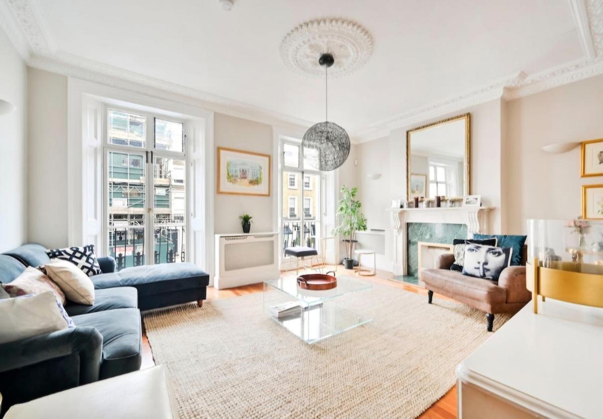 5 Bedrooms House In Chelsea Appartement *