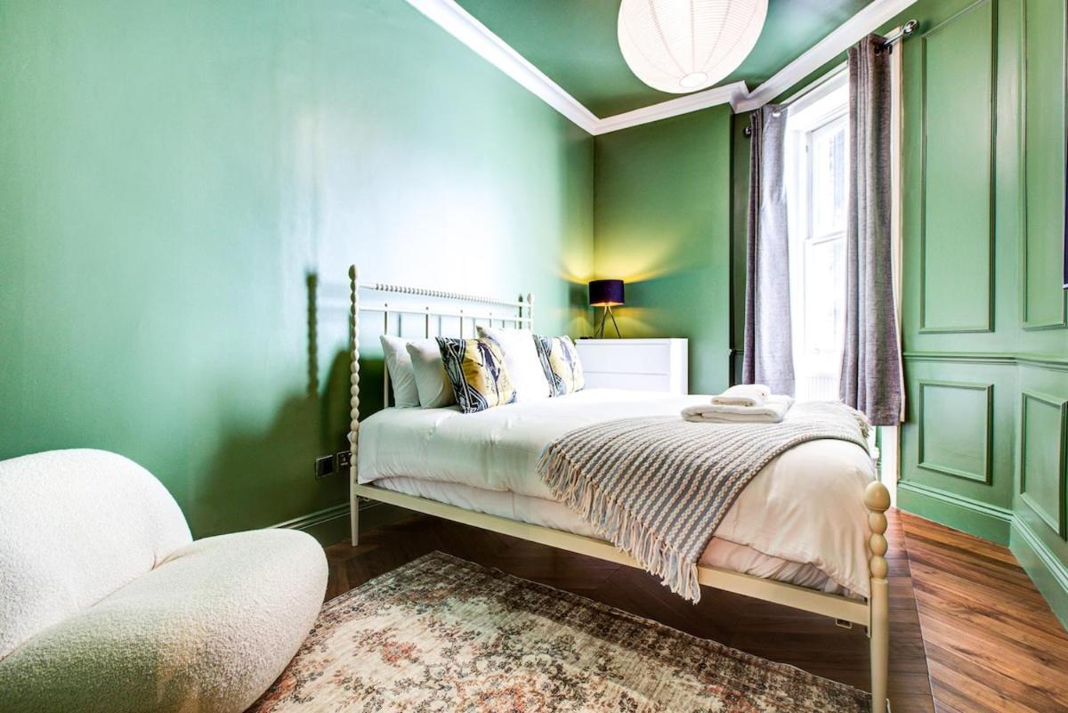 Iconic Hyde Park Apartment, 3Br Flat, Walk To Oxford St & Hyde Park *