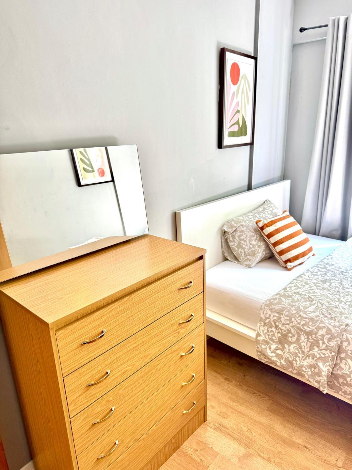 Guest house Ec1v