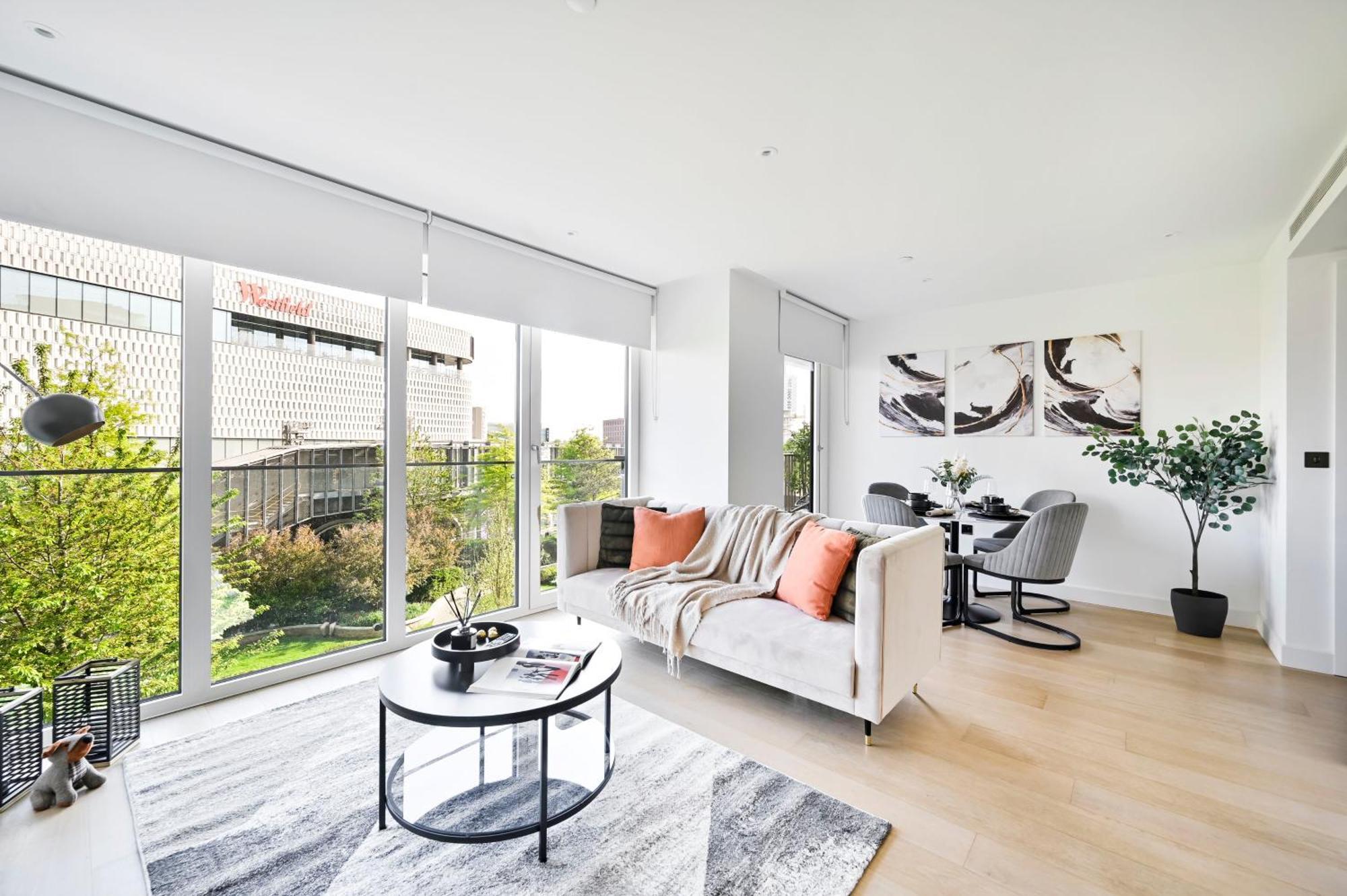 Apartment Exotic Two Bedroom Apartment -West London -Steps To Tube, Westfield *