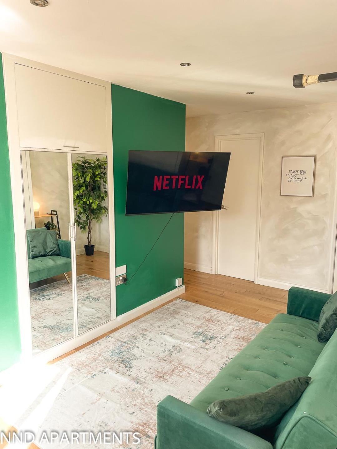 Cozy Luxury Near Ldn!