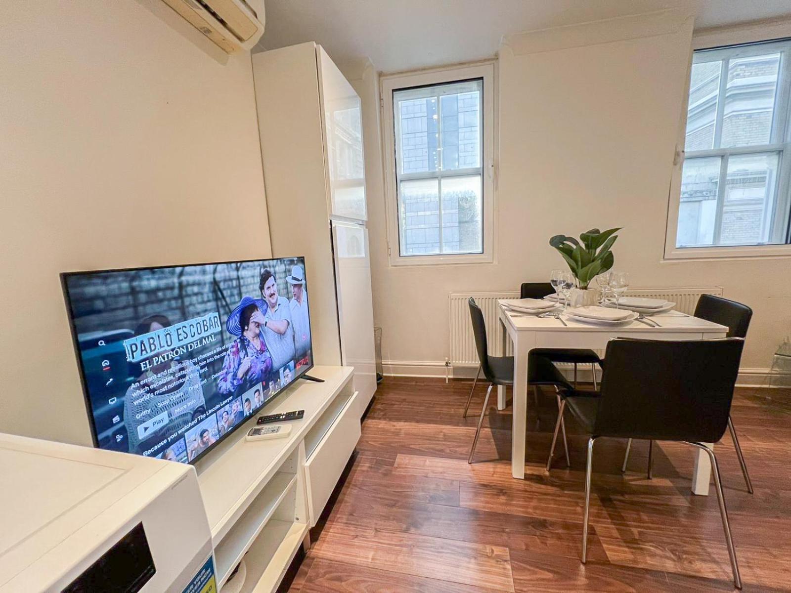 2-bedroom Flat In Embankment A Short Walk Away To Trafalgar Square Near Big Ben, Eye * Londres