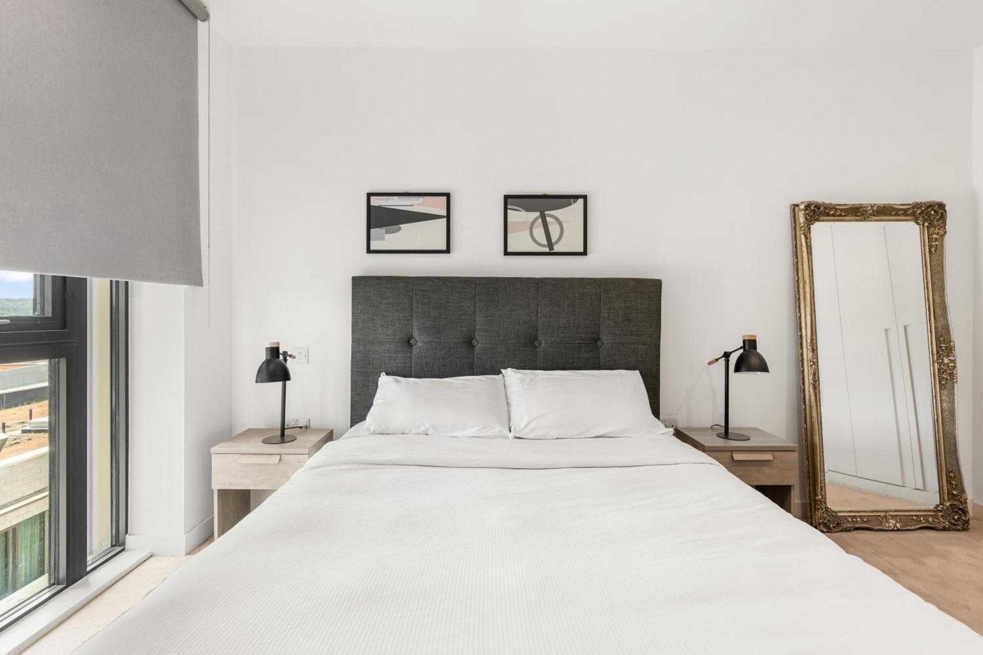 Spacious Modern 1 Bed Apartment. Apartment