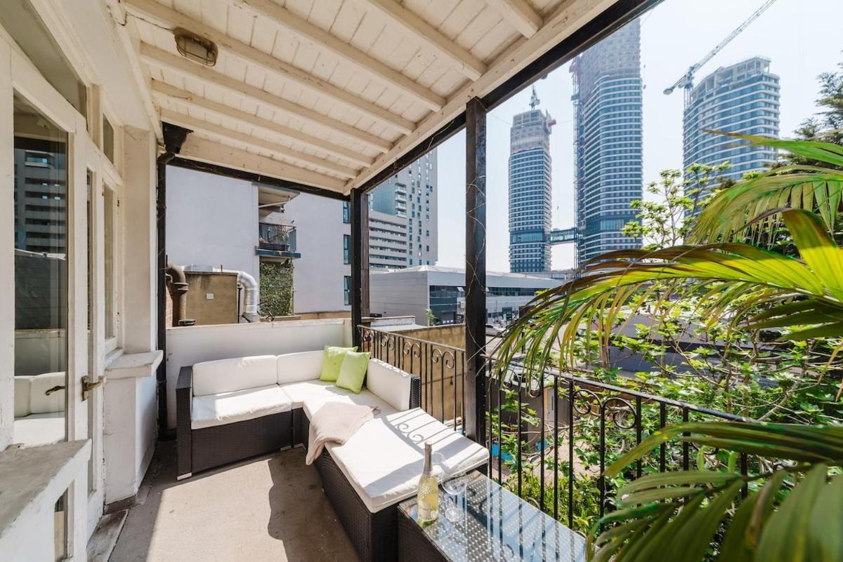 Business Relocators Contractor In Luxury Flat 2b2b *