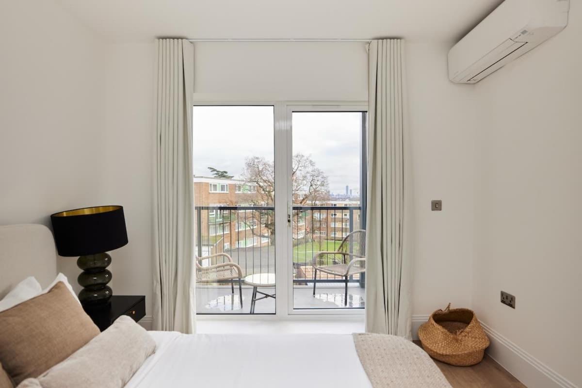 The Wembley Park Sanctuary - Stunning 2bdr Flat With Balcony * London