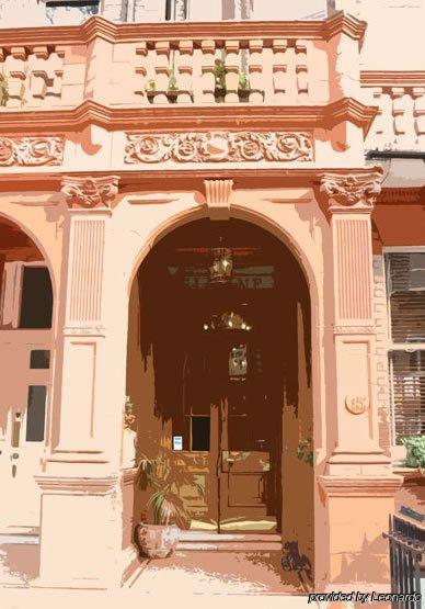 The Sloane Club Hotel