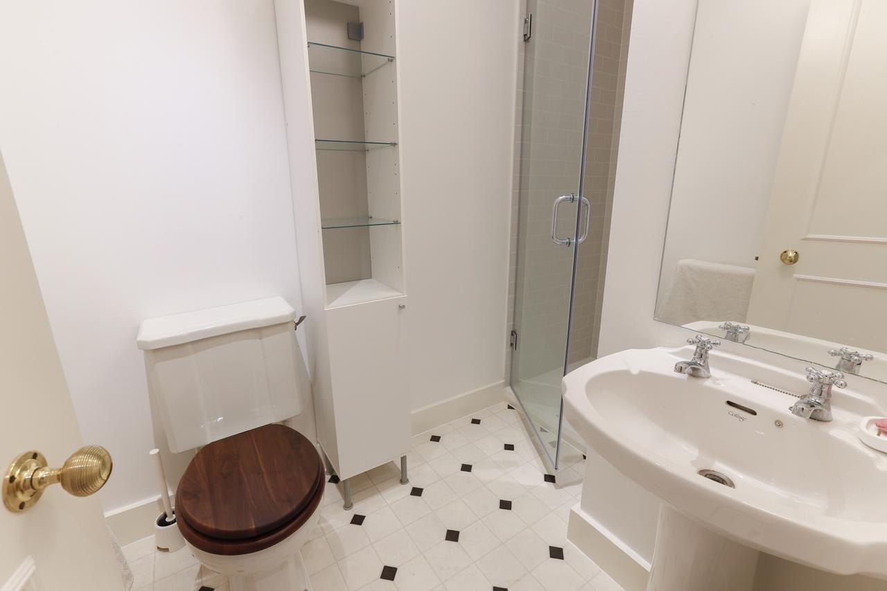Apartment Attractive Chelsea For Four *