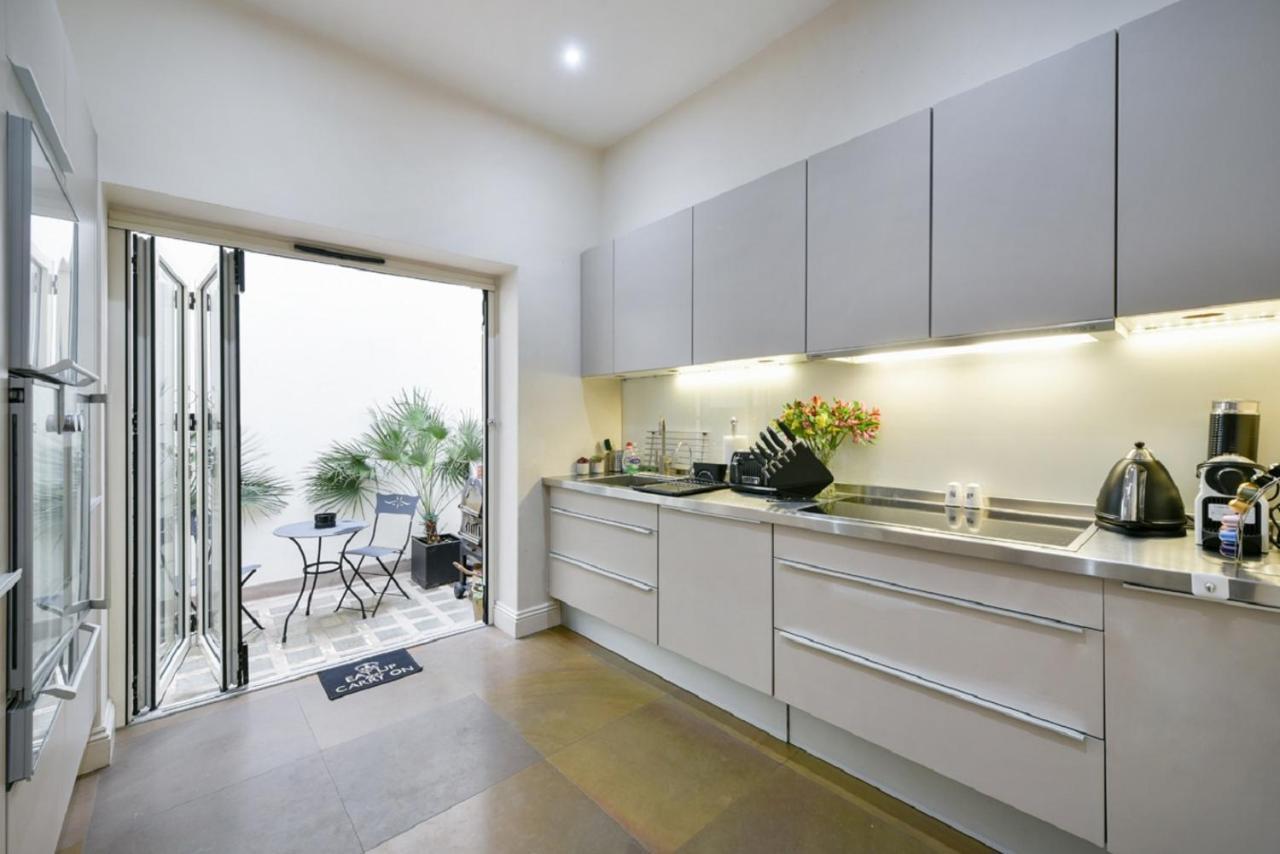Mews House Apartment *
