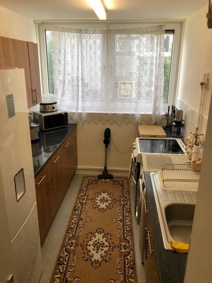 Apartment Albert Barnes House